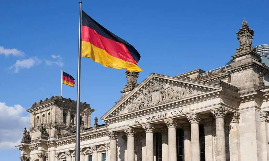 How to Apply for German Citizenship by Descent [2026 English Guide]