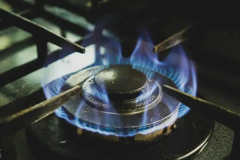 Default Gas Tariff Might Beat a Fixed Contract by Up to €437 a Year