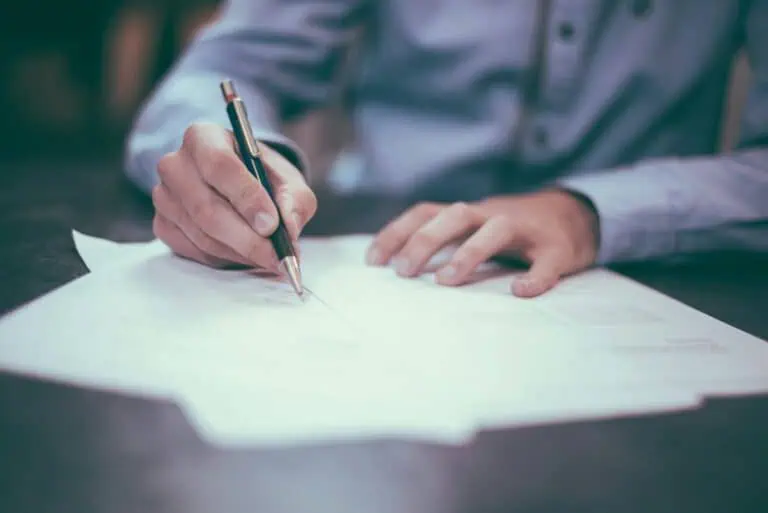 WissZeitVG Reform Sets Minimum Contracts for Researchers